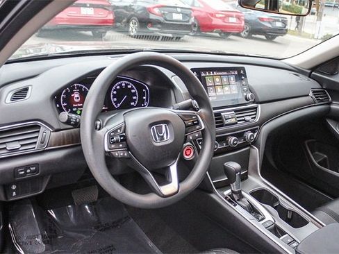 Used 2018 Honda Accord EX image 23