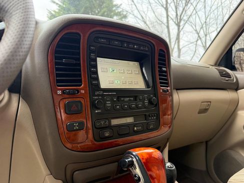 Used 2002 Lexus LX 470 4WD image 25