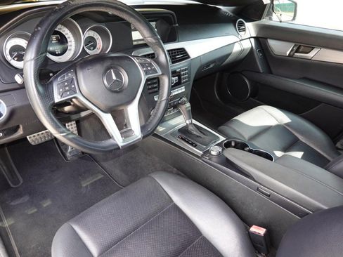Used 2014 Mercedes-Benz C 250 Sedan image 17