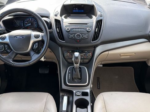Used 2017 Ford C-MAX Energi SE w/ Equipment Group 402A FWD image 23