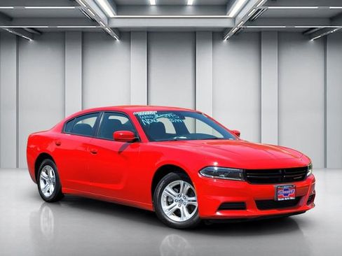 Used 2022 Dodge Charger SXT image 1