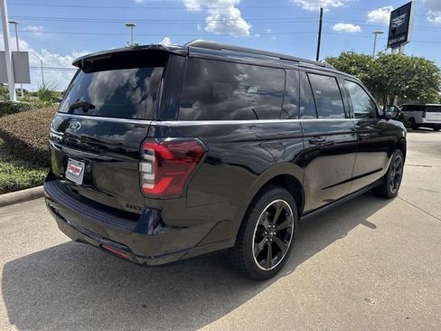 Used 2023 Ford Expedition Max Limited AWD/4WD image 5