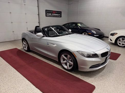 Used 2011 BMW Z4 sDrive30i RWD image 9