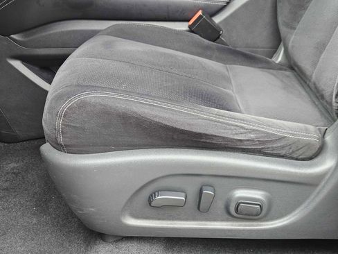 Used 2018 Nissan Murano SV image 23