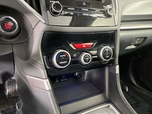 Used 2020 Subaru Forester Premium image 30