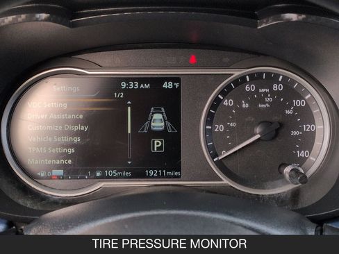 Certified 2025 Nissan Versa SV w/ Trunk Package image 18