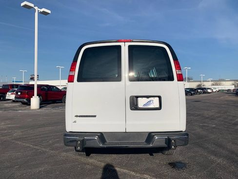 Used 2024 Chevrolet Express 2500 w/ Driver Convenience Package image 14
