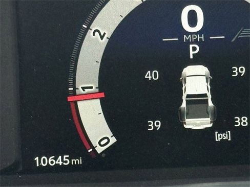 Used 2024 Toyota Tacoma SR image 15