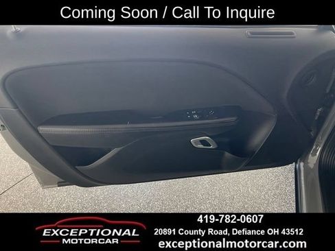 Used 2018 Dodge Challenger SXT RWD image 34