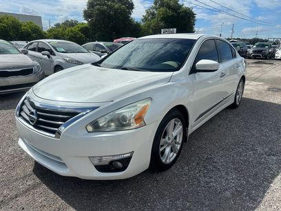 Used 2015 Nissan Altima 2.5 SL w/ Technology Package