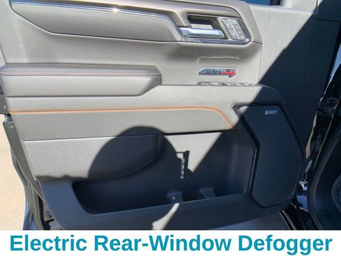 Used 2023 GMC Sierra 1500 AT4 w/ AT4 Preferred Package image 12