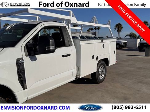 New 2025 Ford F250 XL w/ XL Chrome Package image 9