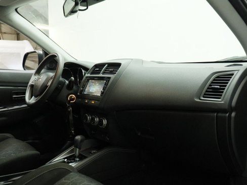 Used 2024 Mitsubishi Outlander Sport ES AWD/4WD image 20