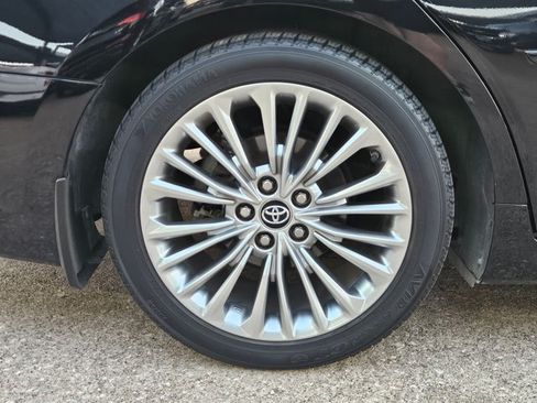 Used 2019 Toyota Avalon Limited w/ Advanced Safety Package FWD image 20
