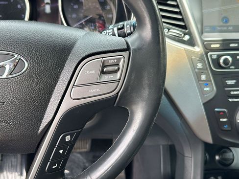 Used 2018 Hyundai Santa Fe FWD image 14