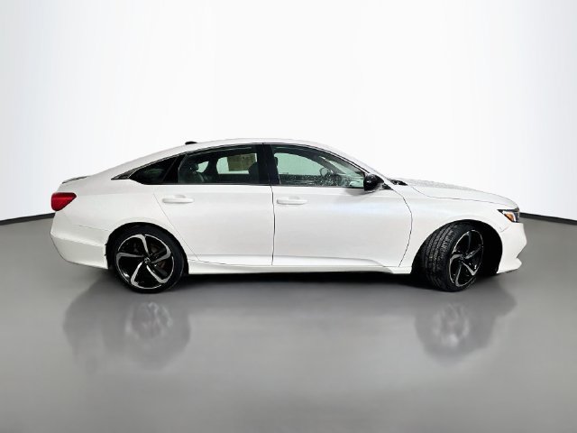 Used 2022 Honda Accord Sport image 9