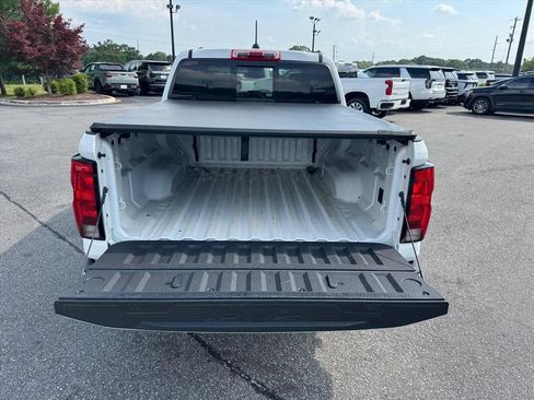 Used 2024 Chevrolet Colorado LT w/ LT Convenience Package RWD image 10