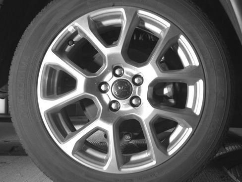 Used 2025 Jeep Compass Limited image 15