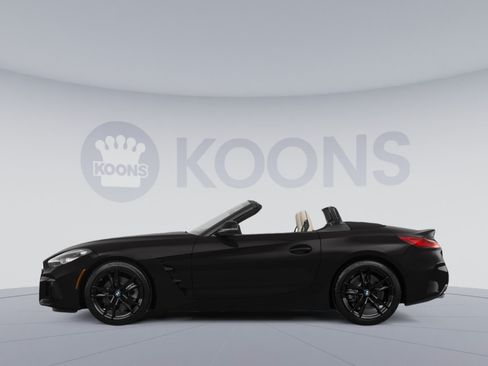 Used 2020 BMW Z4 sDrive30i w/ Convenience Package RWD image 2
