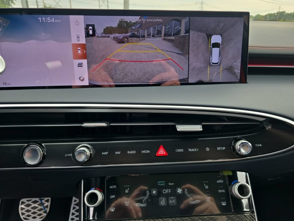 New 2027 Genesis GV70 3.5T Prestige AWD/4WD image 19