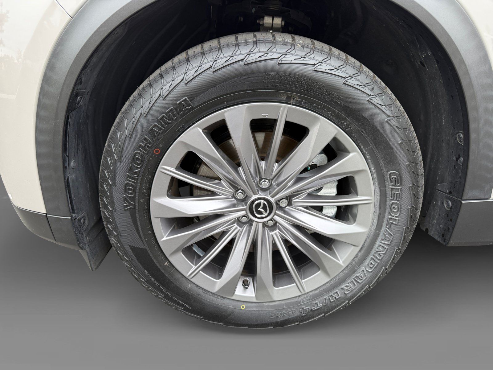 Certified 2025 MAZDA CX-90 Plug-In Hybrid w/ Preferred AWD/4WD image 9