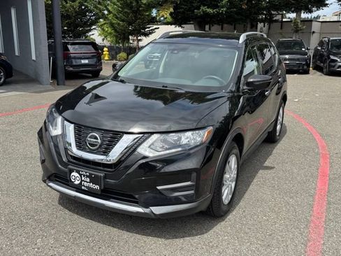 Used 2019 Nissan Rogue SV AWD/4WD image 3