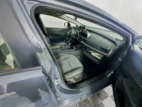 Used 2024 Toyota Prius LE image 30