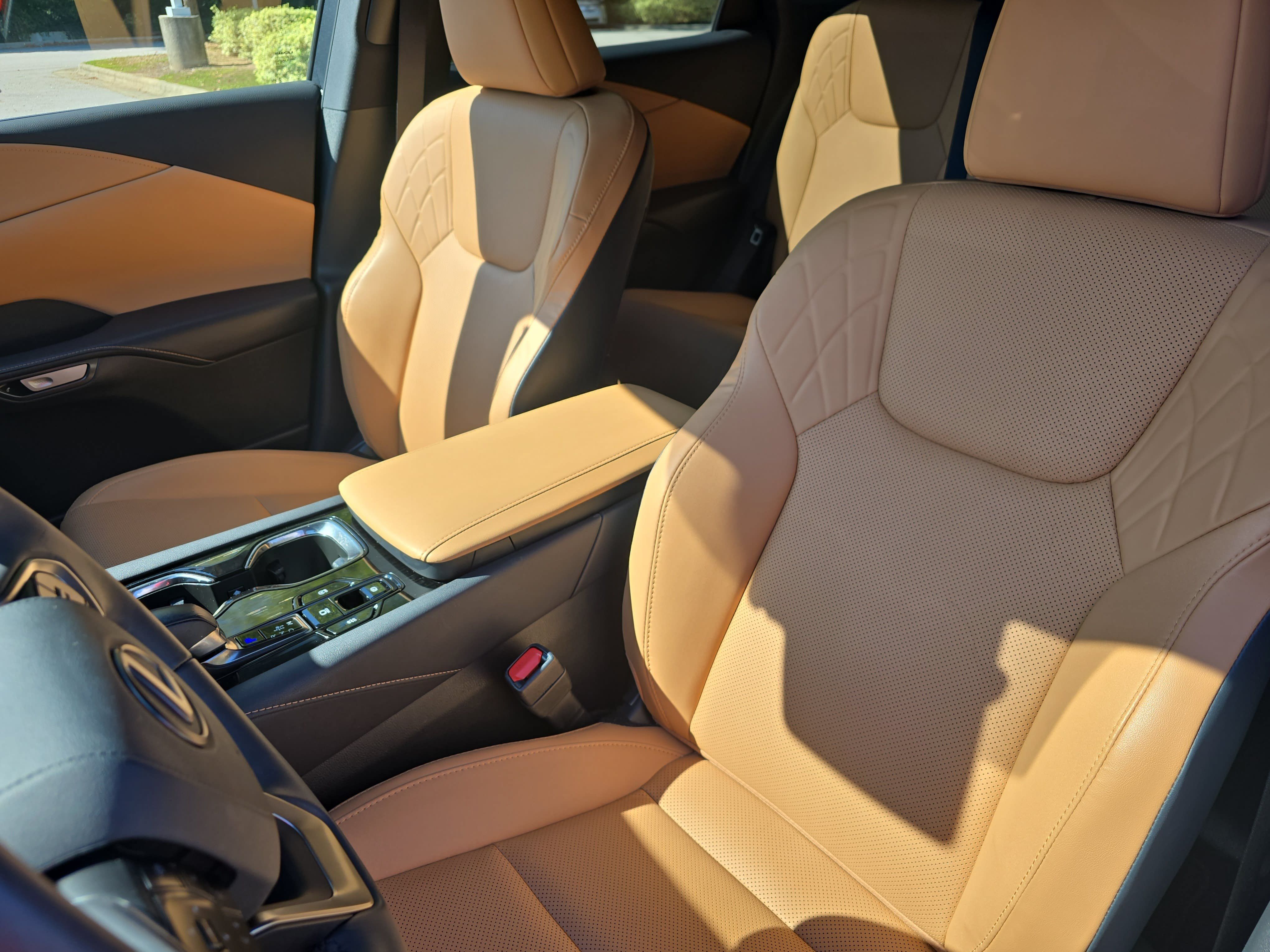 Used 2025 Lexus RX 350 FWD w/ Accessory Package image 14