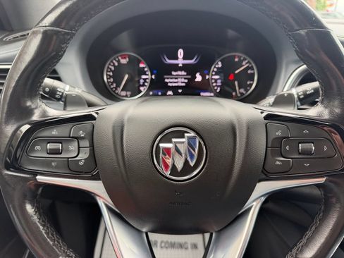 Used 2022 Buick Enclave Premium AWD/4WD image 3