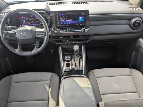 Used 2024 Chevrolet Colorado Trail Boss image 15