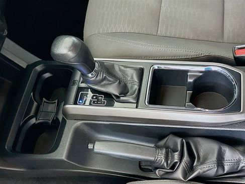 Used 2019 Toyota Tacoma SR5 image 16