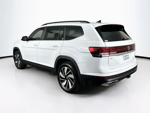 Used 2024 Volkswagen Atlas SE FWD image 4