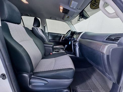 Used 2020 Toyota 4Runner SR5 image 29