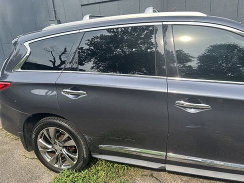 Used 2013 INFINITI JX35 AWD w/ Premium Pkg image 25