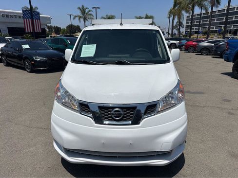 Used 2015 Nissan NV200 SV w/ Technology Package FWD image 2