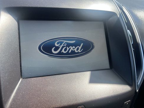 Used 2015 Ford Edge Titanium w/ Technology Package image 21