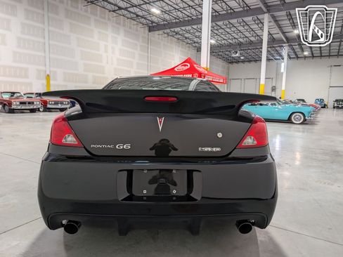 Used 2009 Pontiac G6 GXP w/ Sun And Sound Package image 18