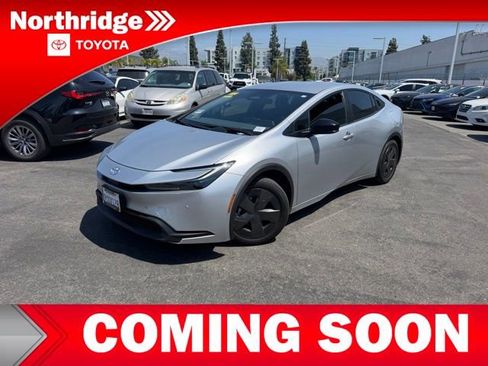 Used 2024 Toyota Prius LE FWD image 1