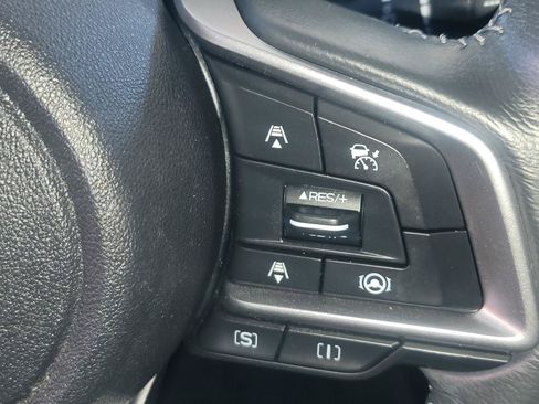 Used 2020 Subaru Forester Premium AWD/4WD image 16