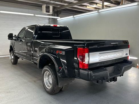 Used 2019 Ford F350 Platinum w/ Platinum Ultimate Package AWD/4WD image 7