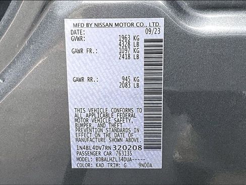 Used 2024 Nissan Altima 2.5 SV image 17