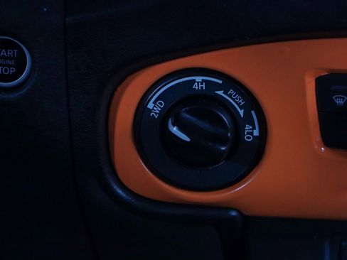 Used 2023 Nissan Frontier PRO-4X w/ Technology Package image 22