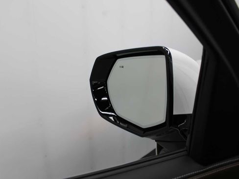 Used 2025 GMC Yukon XL Denali Ultimate w/ LPO, Floor Liner Package image 17