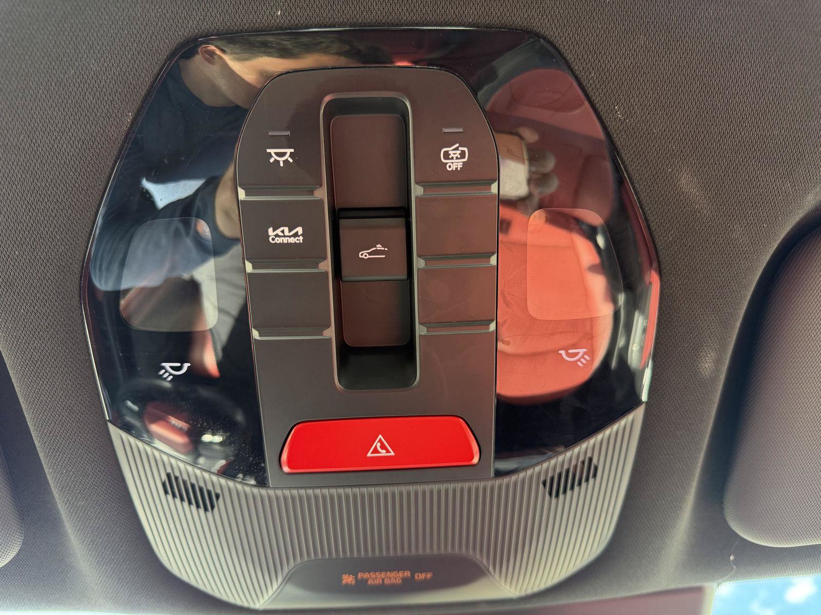 Used 2025 Kia K4 GT-Line w/ GT-Line Premium Package FWD image 23
