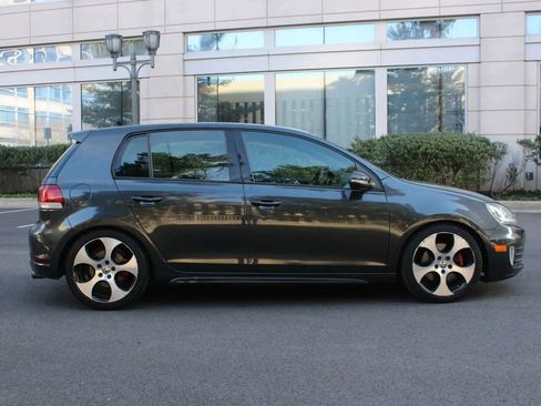Used 2010 Volkswagen GTI 4-Door FWD image 6