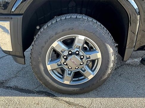 New 2026 GMC Sierra 2500 SLT w/ SLT Convenience Package image 12