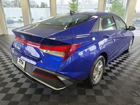 New 2026 Hyundai Elantra SE image 4
