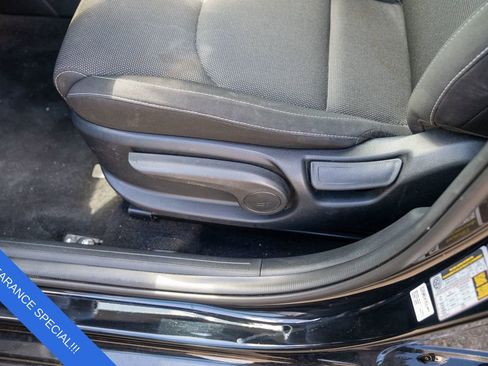 Used 2024 Kia Forte LX image 17