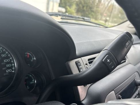 Used 2013 Chevrolet Silverado 1500 LTZ w/ LTZ White Diamond Edition image 17