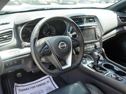 Used 2023 Nissan Maxima SR w/ Sport Mat Group image 17